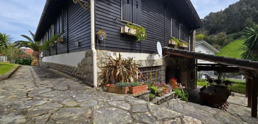 Casa o chalet independiente en venta en Barrio Brazomar, 46